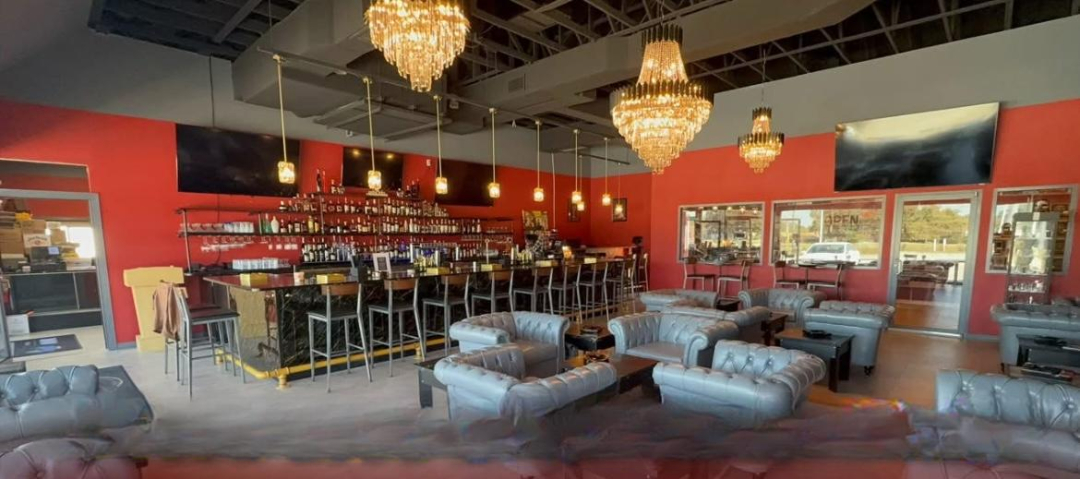 ECL Eiland Cigar Lounge  & Liquor - 37130 Eiland Blvd, Zephyrhills, FL 33542
